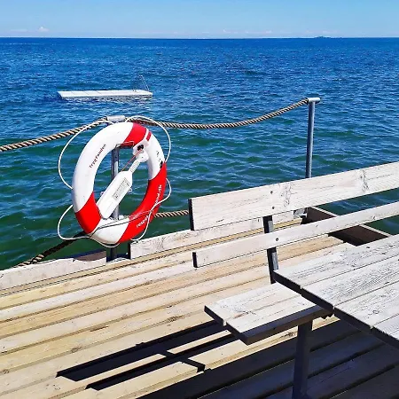 10 Person In Jerup-by Traum