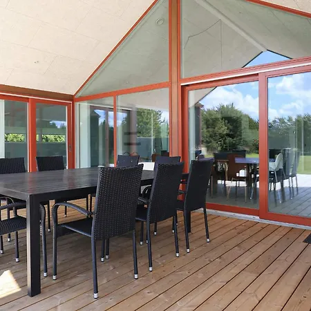 10 Person In Jerup-by Traum Jerup